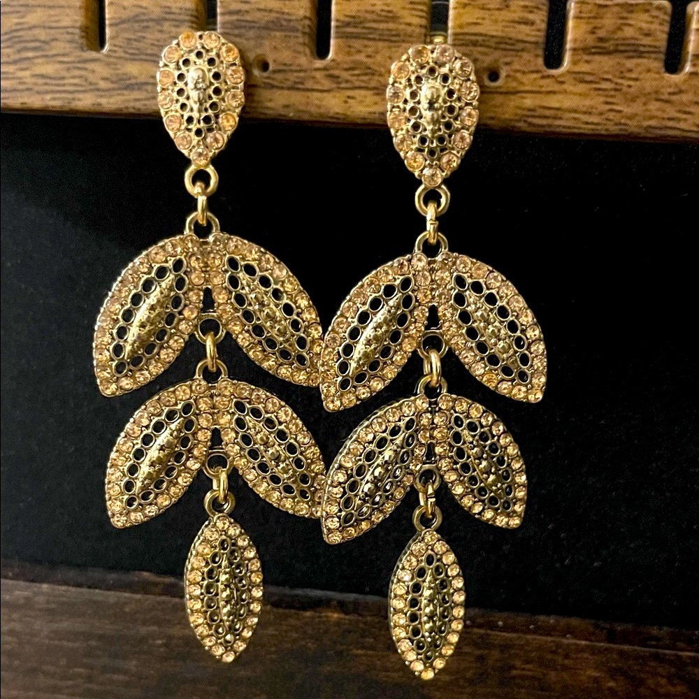 Elegant Gold Leaf Drop Earrings